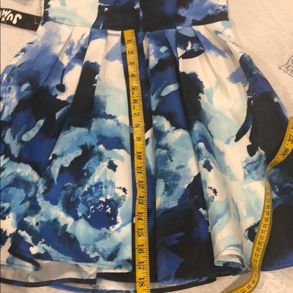 Floral Patterned Dress - Picture 12 of 12